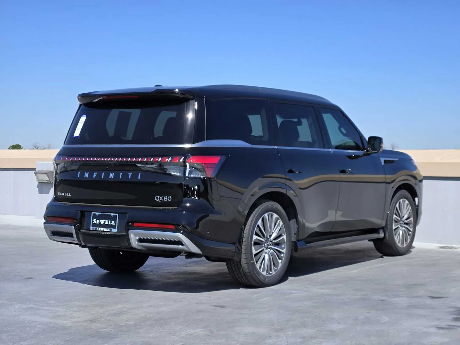 New 2026 BLACK OBSIDIAN INFINITI Luxe 2WD image 3