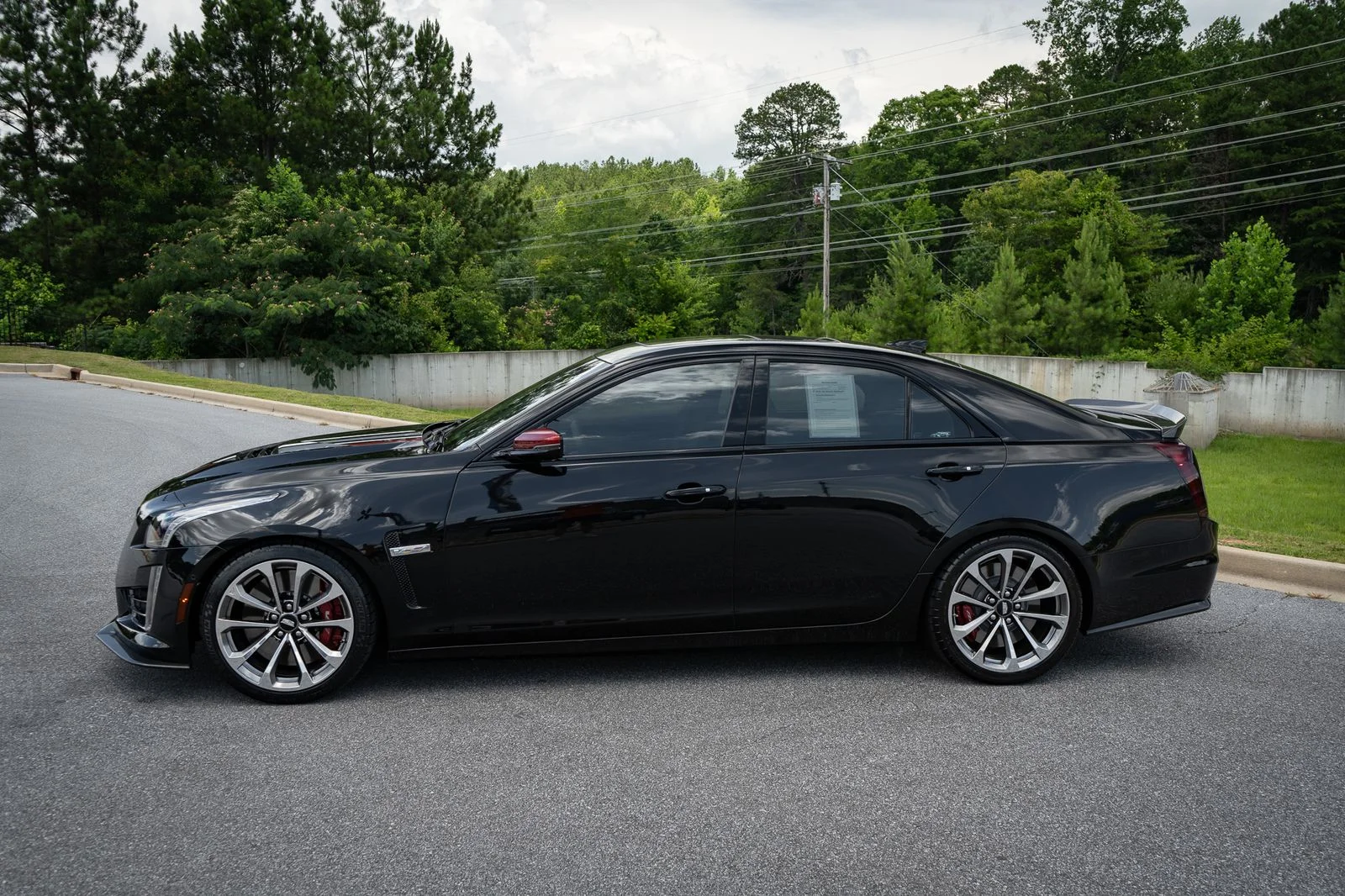 Used 2018 Black Raven Cadillac Base image 17