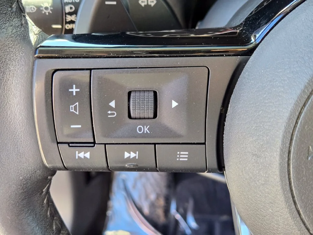 Certified Used 2023 White Nissan SV image 30