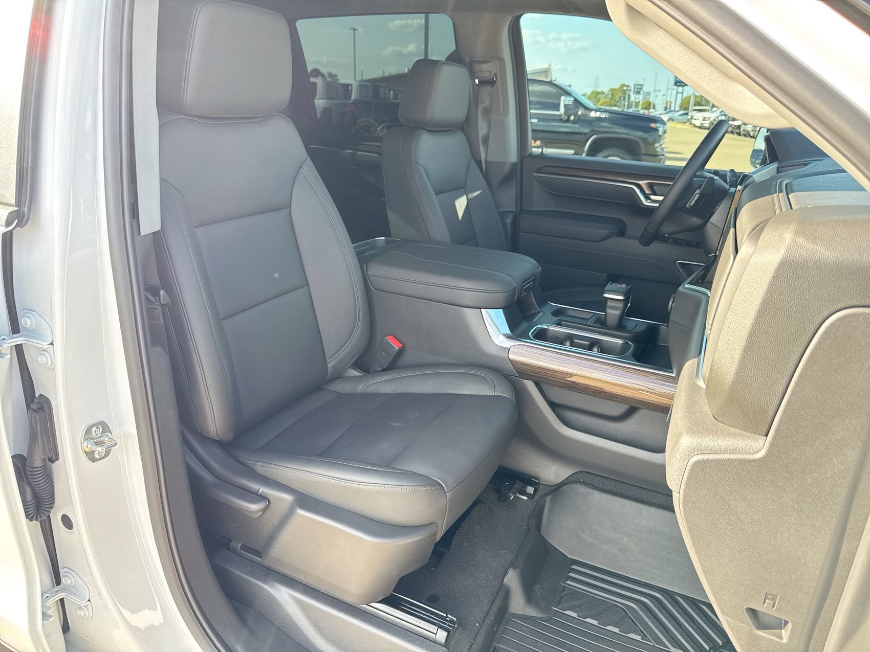 New 2026 Summit White Chevrolet LT Trail Boss image 23
