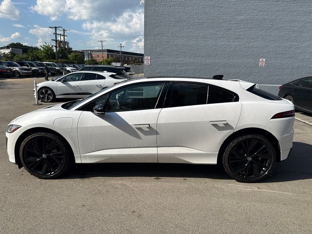 Used 2024 Jaguar I-PACE R-Dynamic HSE with VIN SADHM2S1XR1631777 for sale in Hinsdale, IL