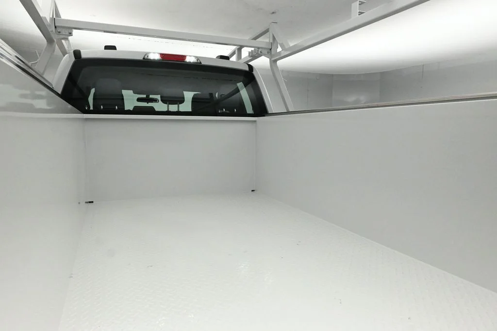 New 2026 Oxford White Ford XL image 23