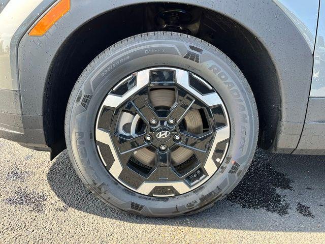 New 2026 Gray Hyundai SEL FWD image 7