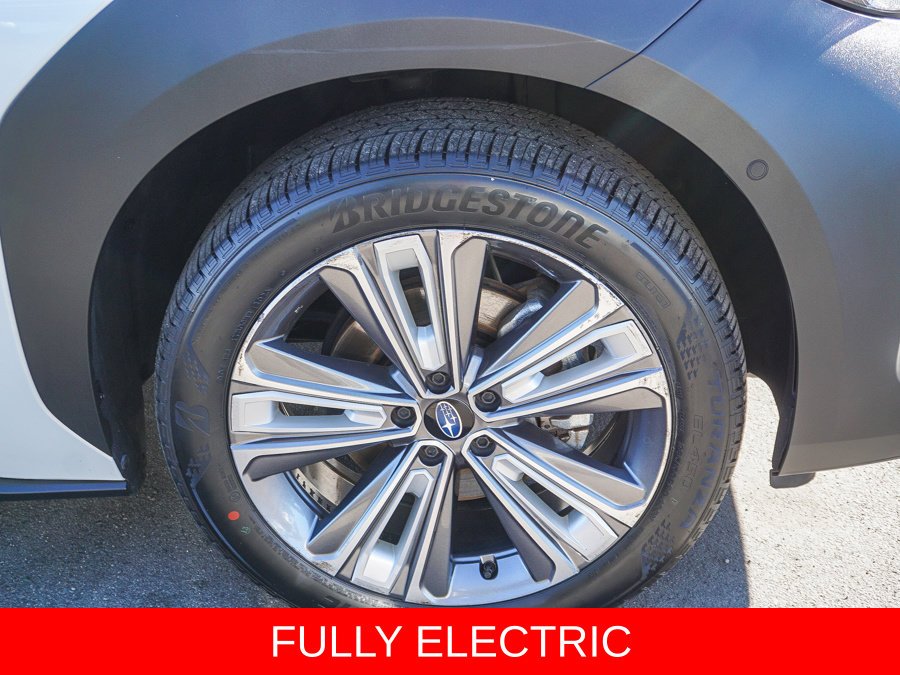 Used 2023 White Subaru Limited image 9