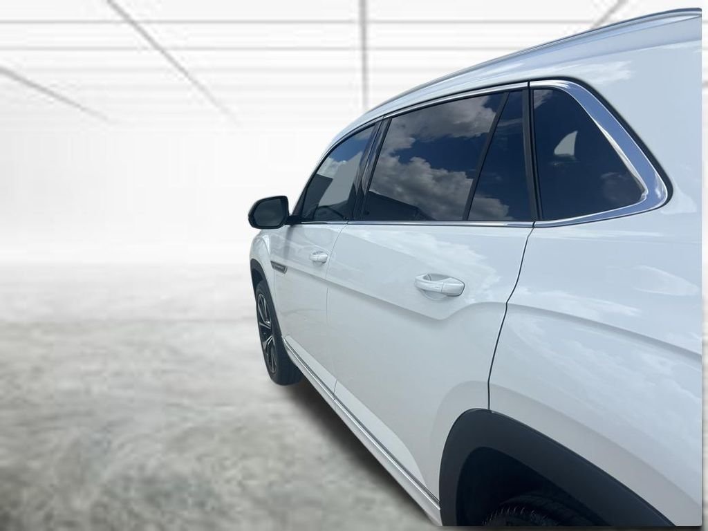 New 2026 White/off-white Volkswagen 2.0T SEL Premium R-Line image 30
