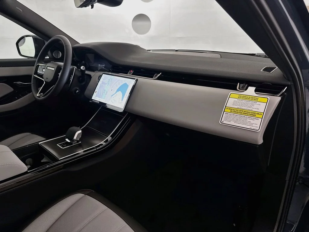 New 2026 Tribeca Blue Land Rover Hoxton Edition image 30