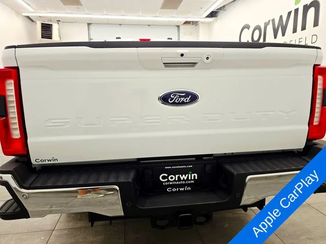 New 2026 Oxford White Ford F-250® XLT image 4