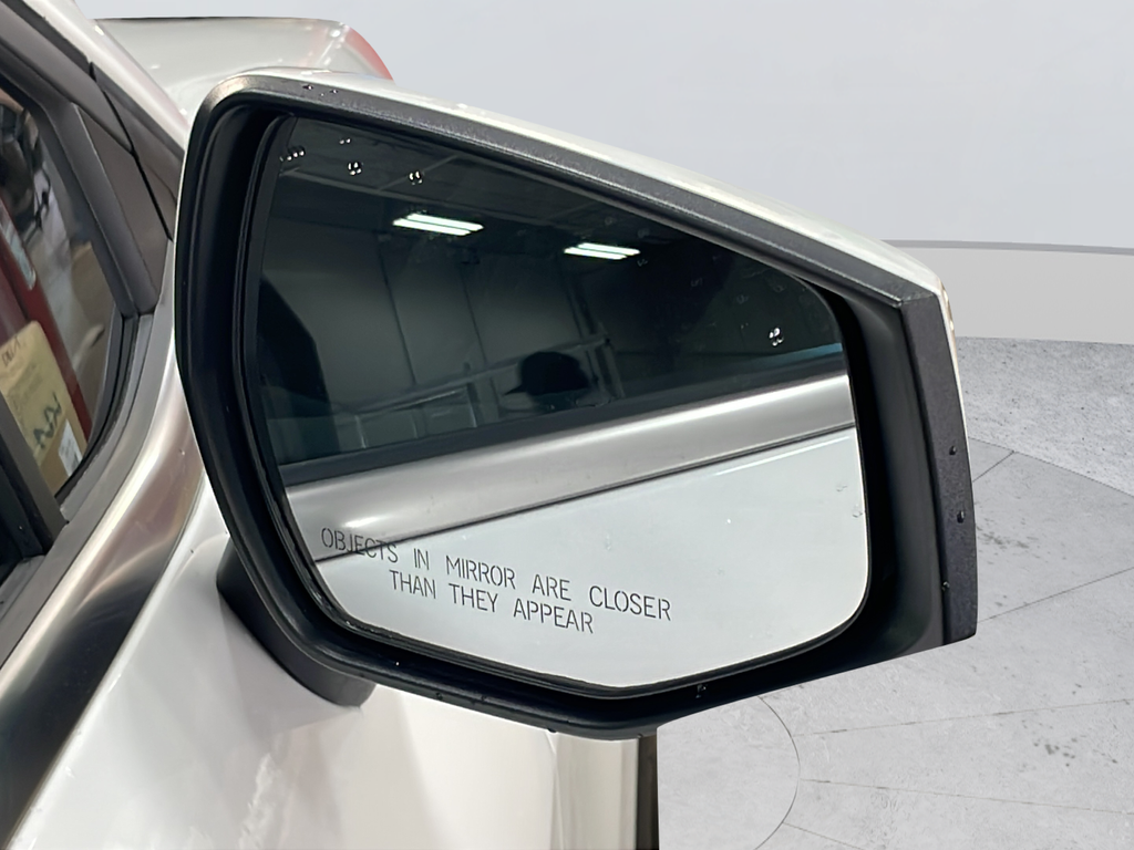 Used 2023 White Kia LX image 42