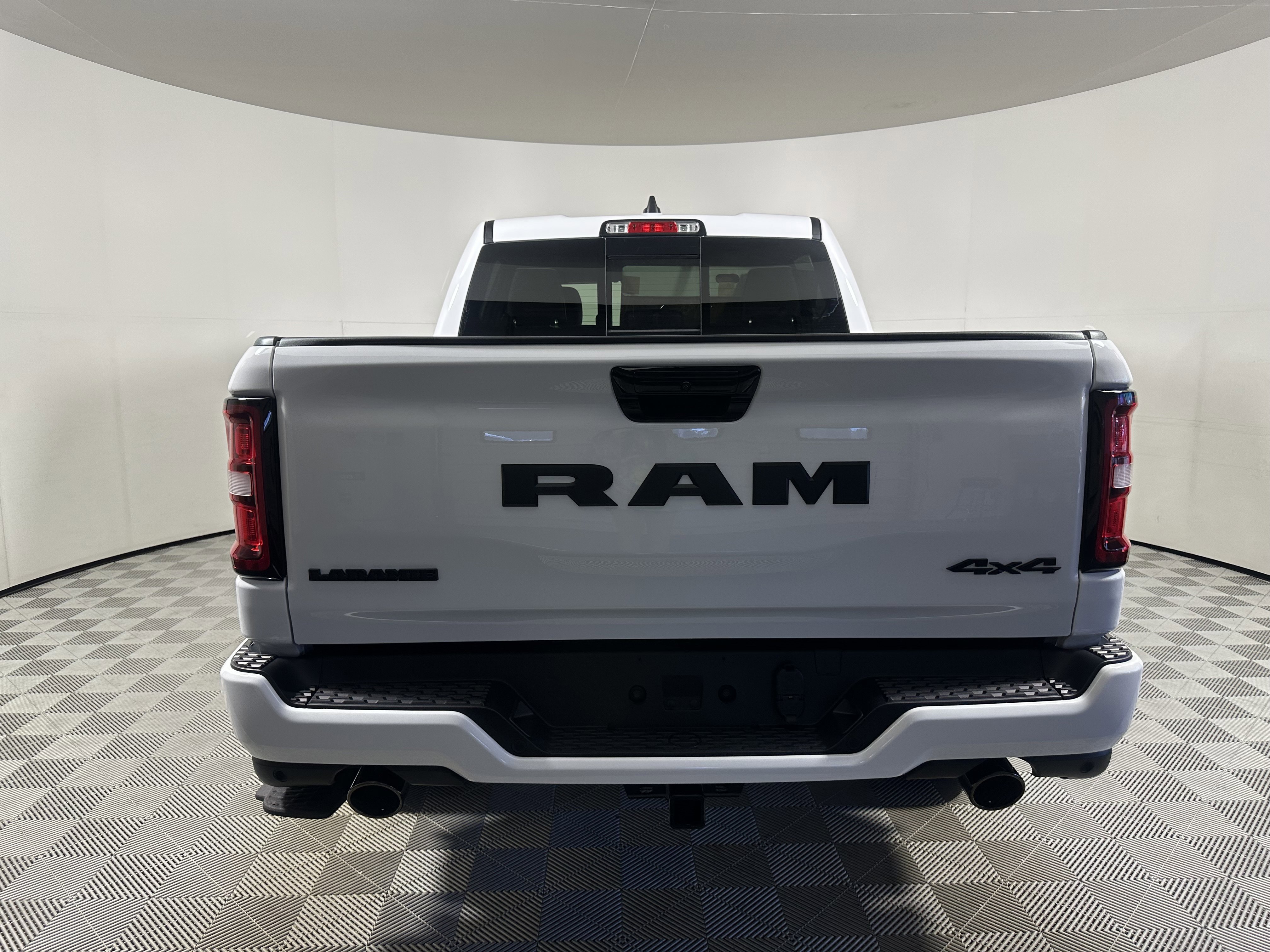 2026 RAM 1500 Laramie - Photo 6