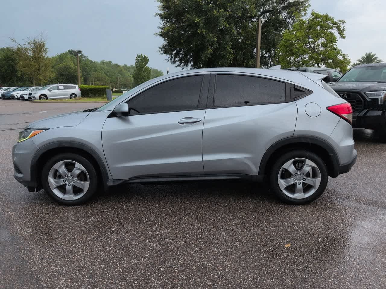 Used 2021 Lunar Silver Metallic Honda LX image 3