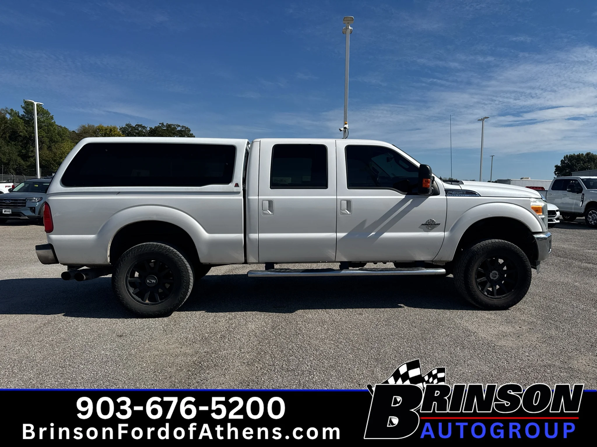 Used 2014 White Platinum Tri-Coat Metallic Ford Lariat image 4