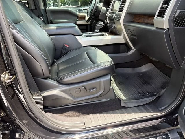 Used 2019 Black Ford LARIAT image 13