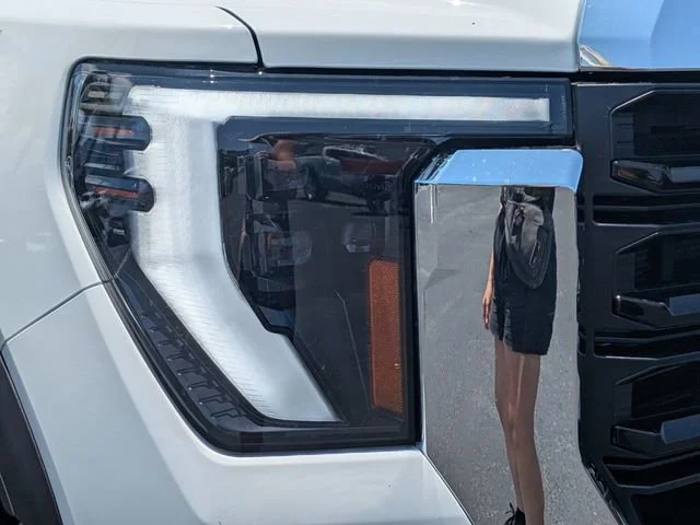 New 2025 Summit White GMC Pro image 9