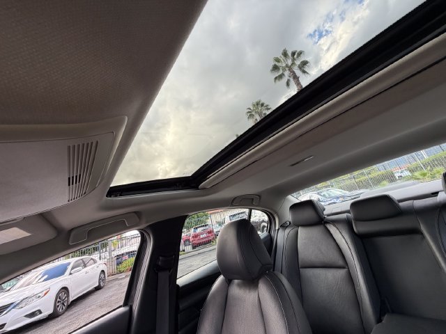 Used 2019 Gray Mazda Premium image 31