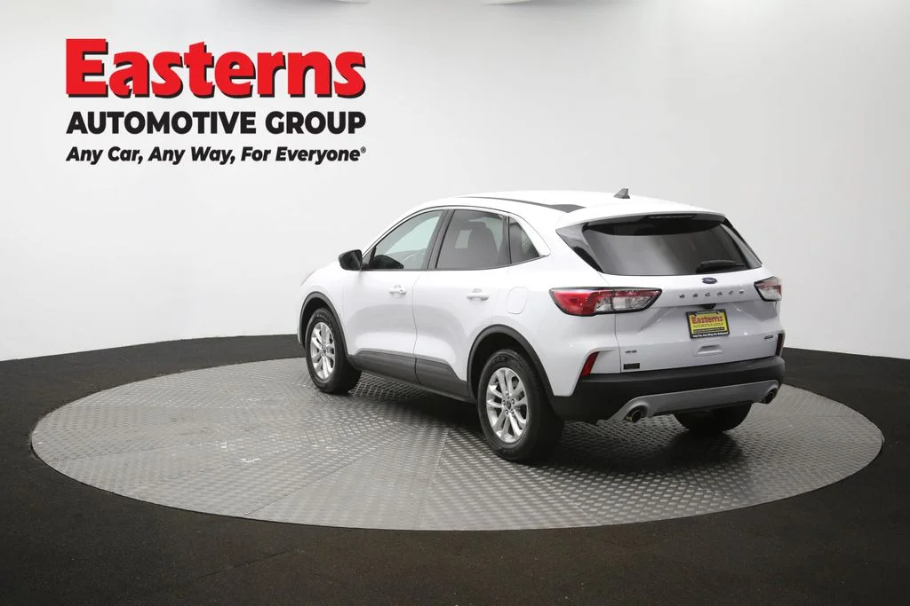 Used 2022 White Ford SE image 65