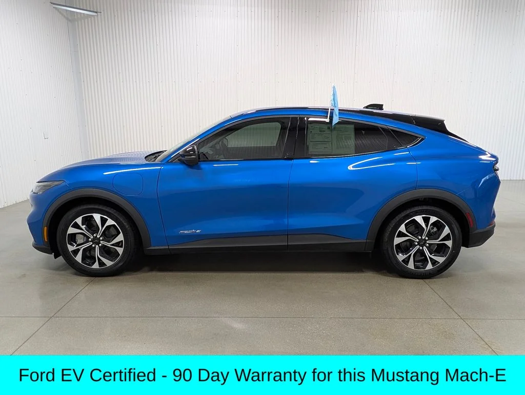 Certified Used 2025 Velocity Blue Metallic Ford Select image 1