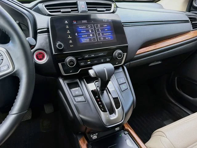Used 2021 Platinum White Pearl Honda Touring image 27