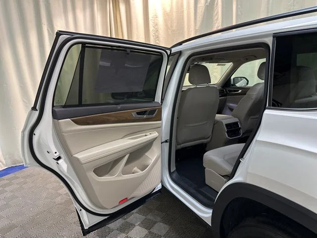 2026 Volkswagen Atlas SE w/Tech - Photo 26