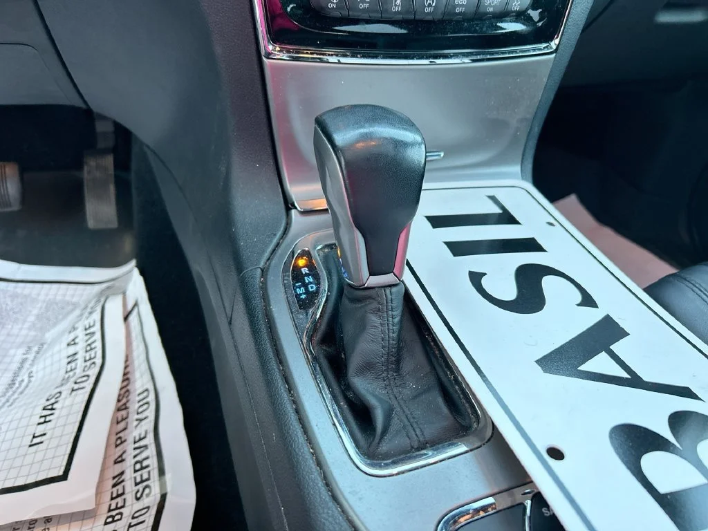 Used 2020 White Jeep Limited image 19