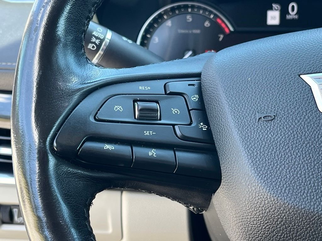 Used 2019 Silver Cadillac Premium Luxury image 33