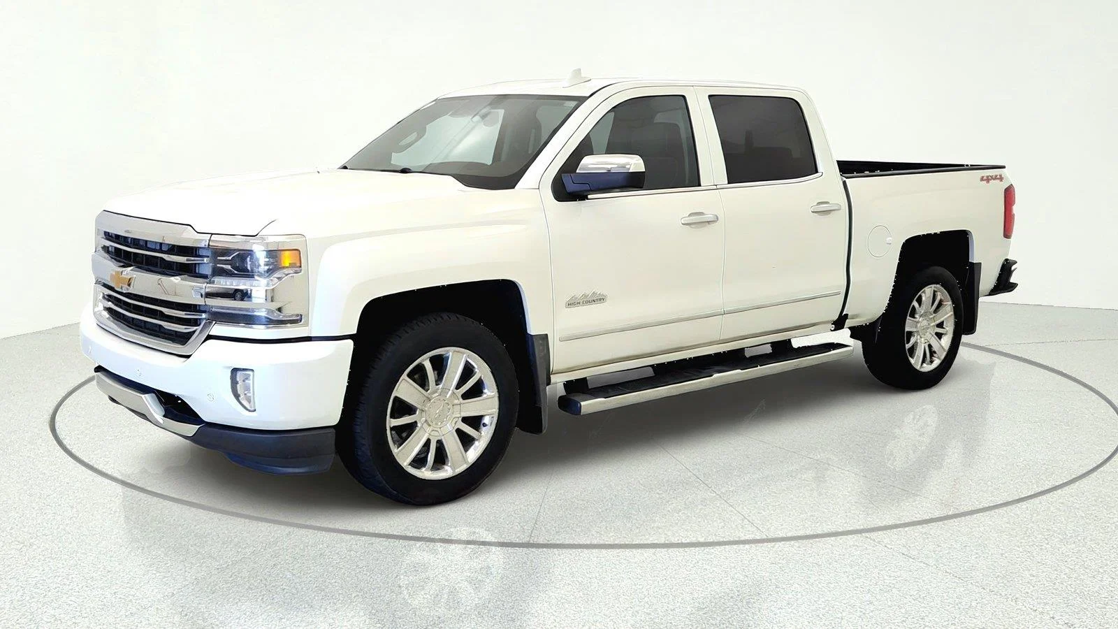 Used 2016 IRIDESCENT PEARL TRICOAT Chevrolet High Country image 4