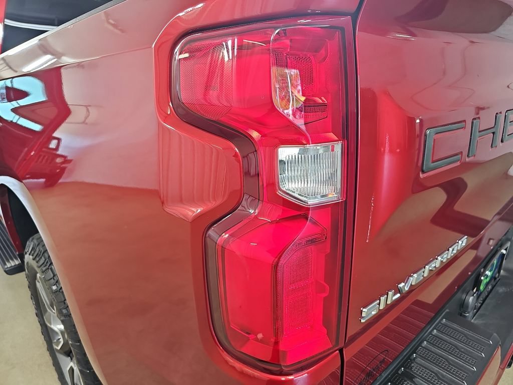 Used 2022 Cherry Red Tintcoat Chevrolet RST image 39