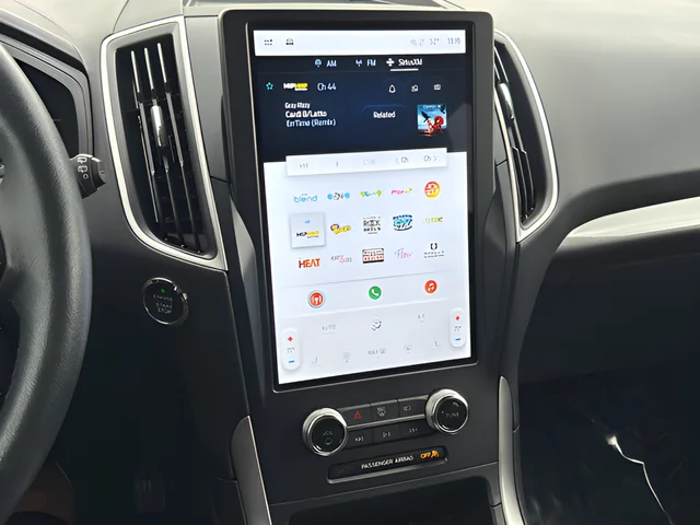 2024 Ford Edge SEL - Photo 18
