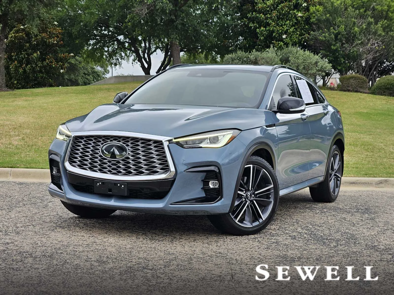 2023 INFINITI QX55 LUXE