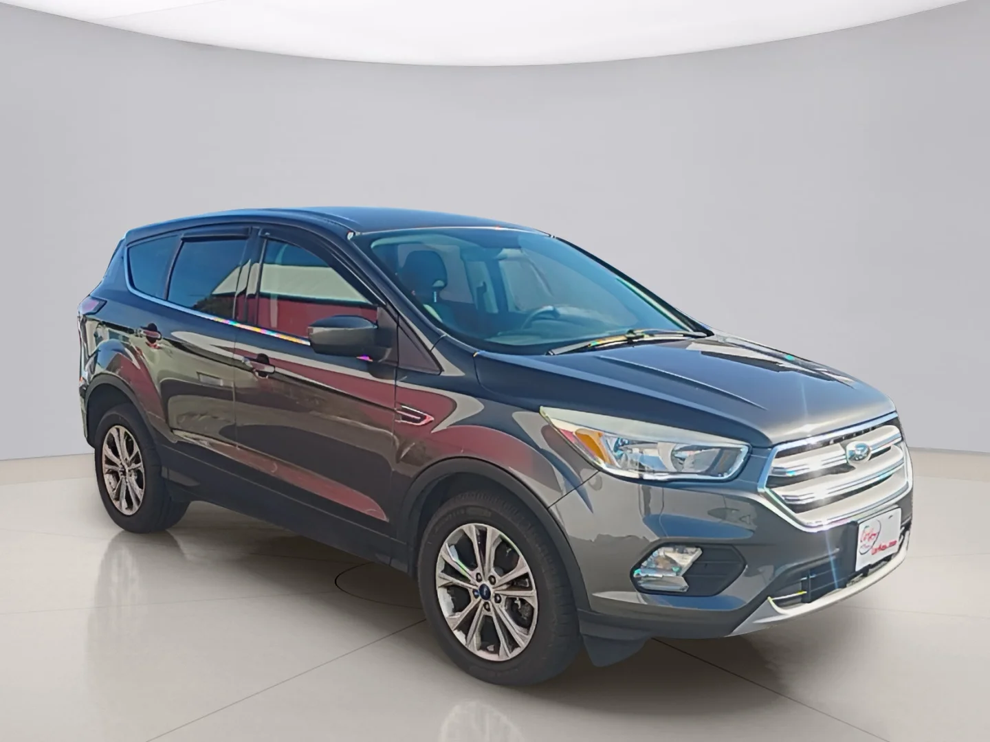Used 2017 Gray Ford SE 4WD image 7