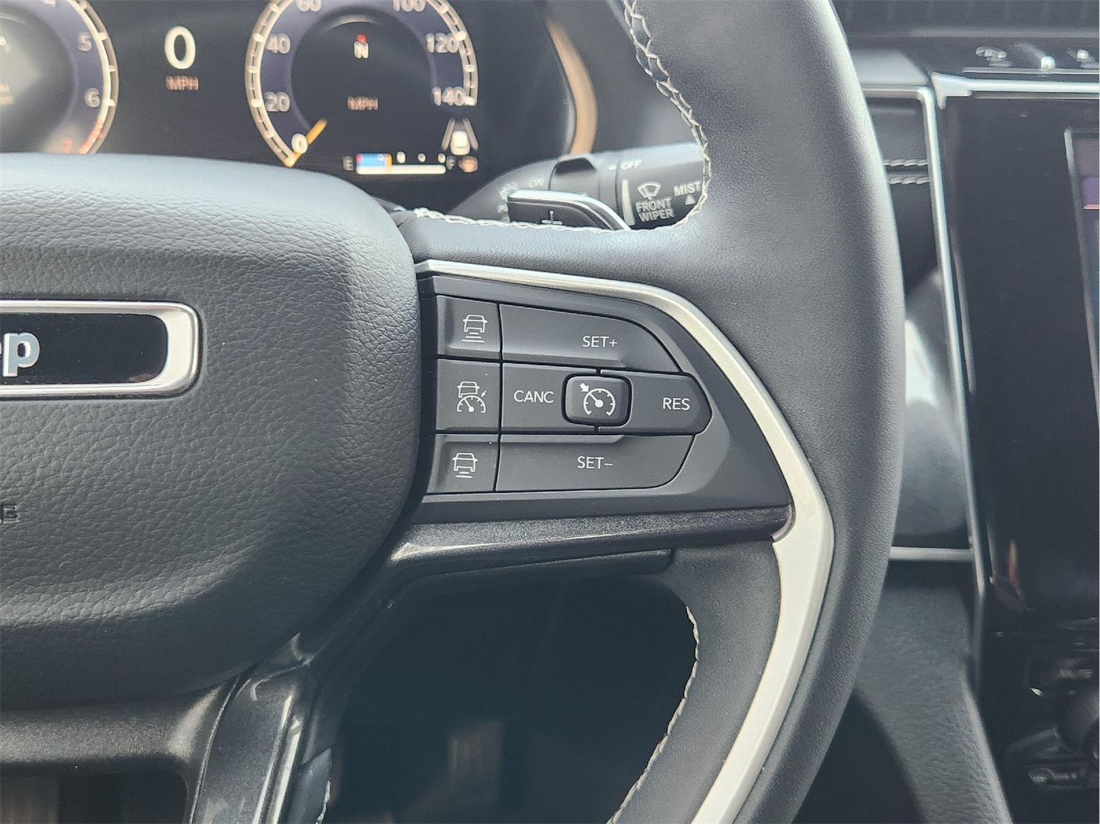 2023 Jeep Grand Cherokee L photo 29 of 34