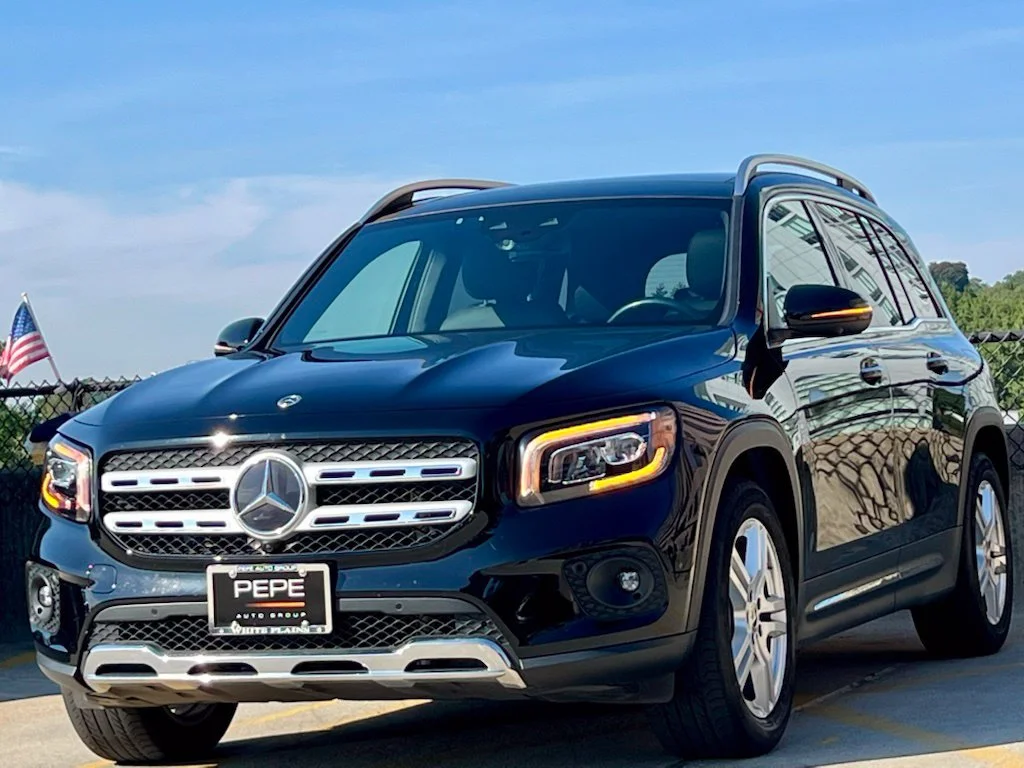 Certified Used 2023 Black Mercedes-Benz GLB 250 image 4