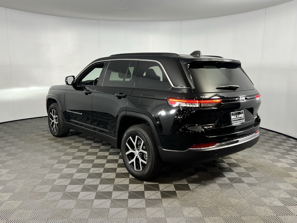 2024 Jeep Grand Cherokee Limited photo 4