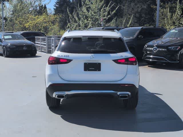 New 2026 Polar White Mercedes-Benz GLA 250 image 7