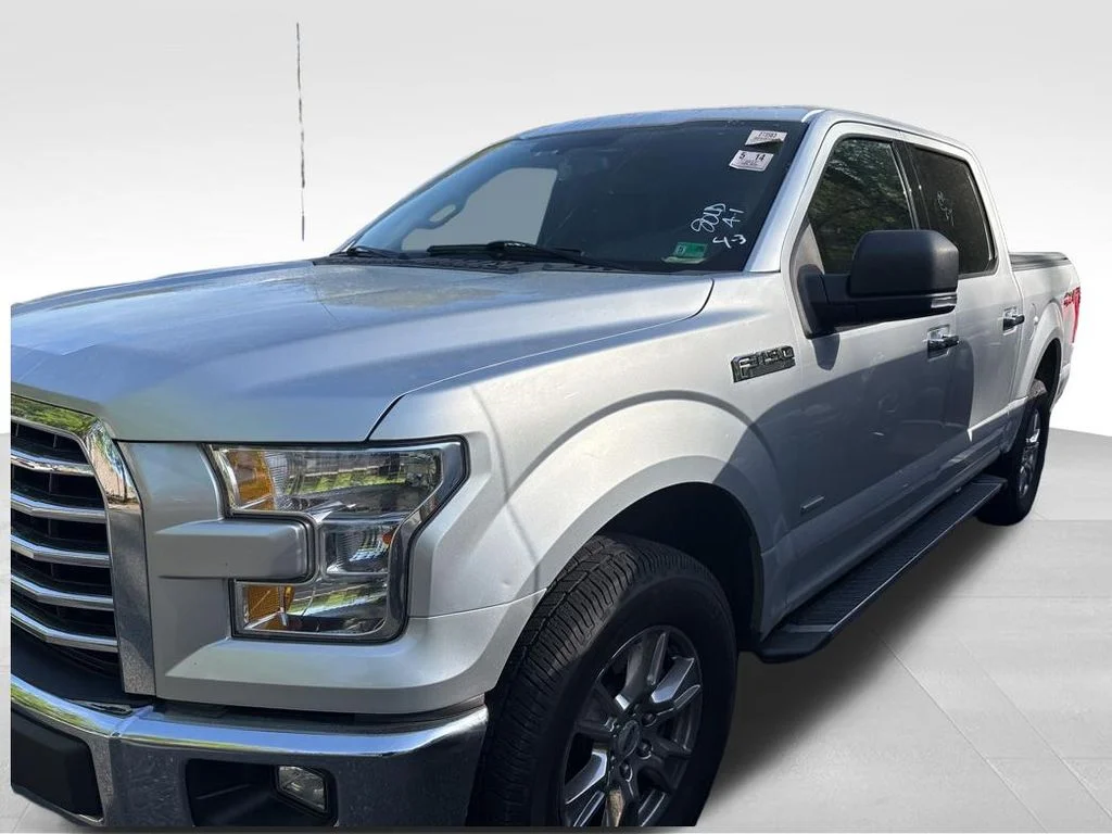Used 2017 Silver Ford XLT image 16