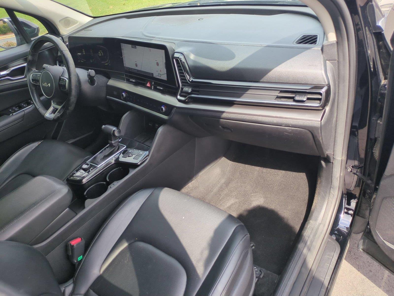 Used 2023 Ebony Black Kia EX image 39