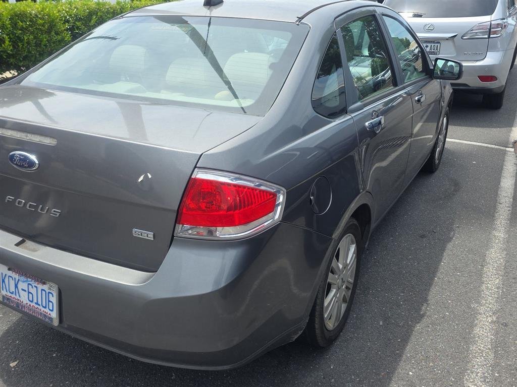 Used 2010 Sterling Gray Metallic Ford SEL image 4