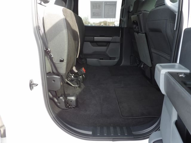 Used 2023 Oxford White Ford XLT image 36