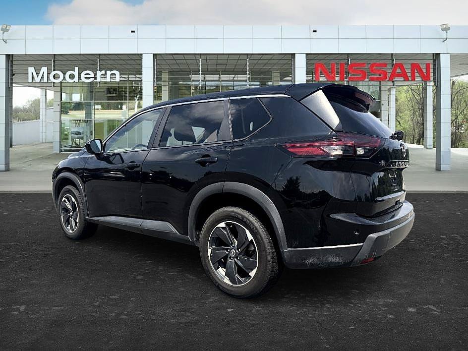 Certified Used 2025 Super Black Nissan SV image 3