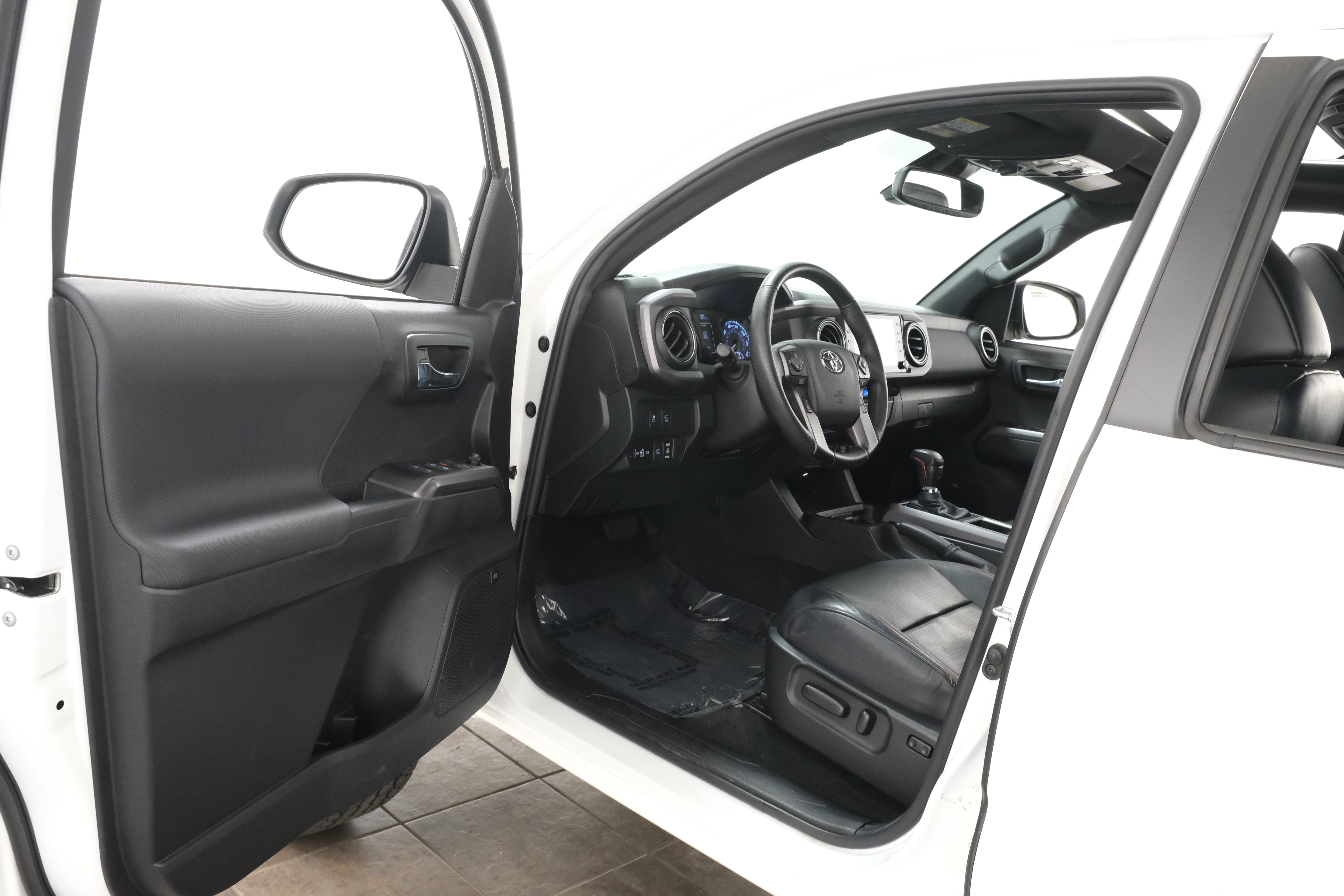 Used 2023 Ice Cap Toyota TRD Pro 4D Double Cab image 27