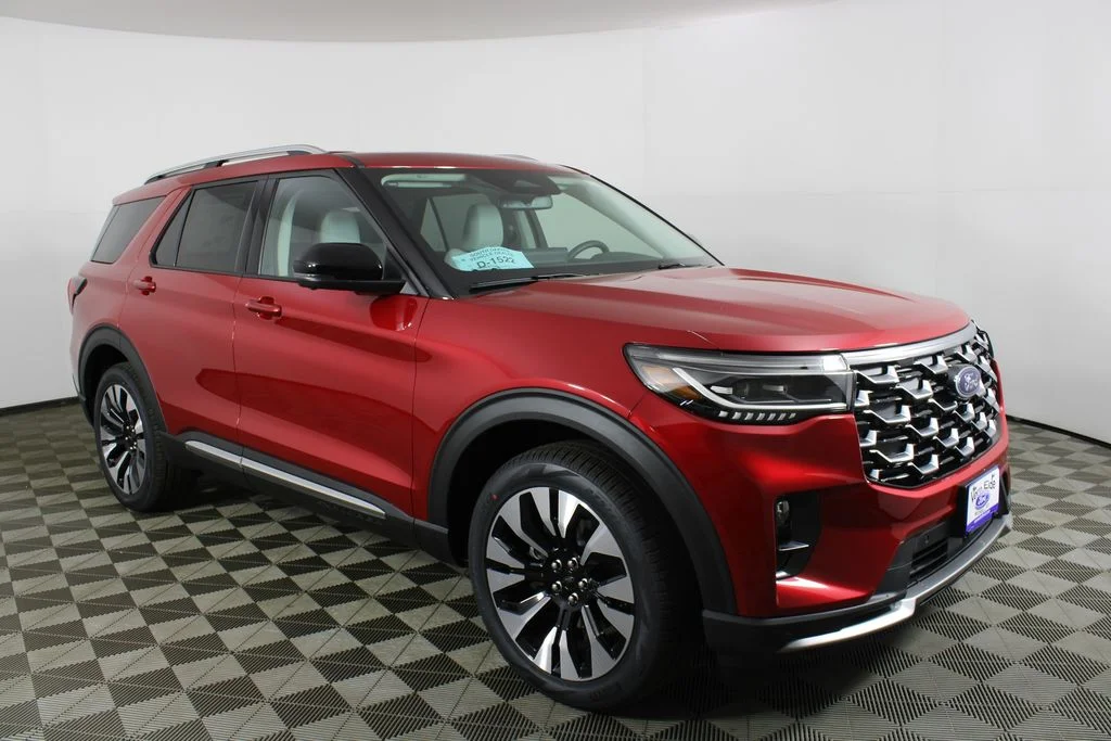 2026 Ford Explorer Platinum 4WD's photo