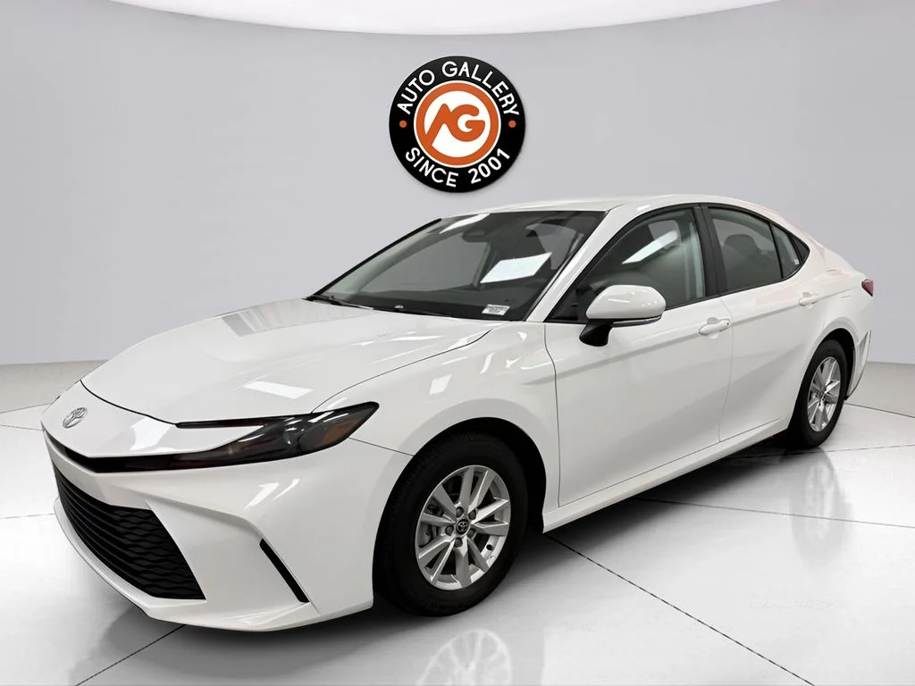 Used 2025 White Toyota LE image 8