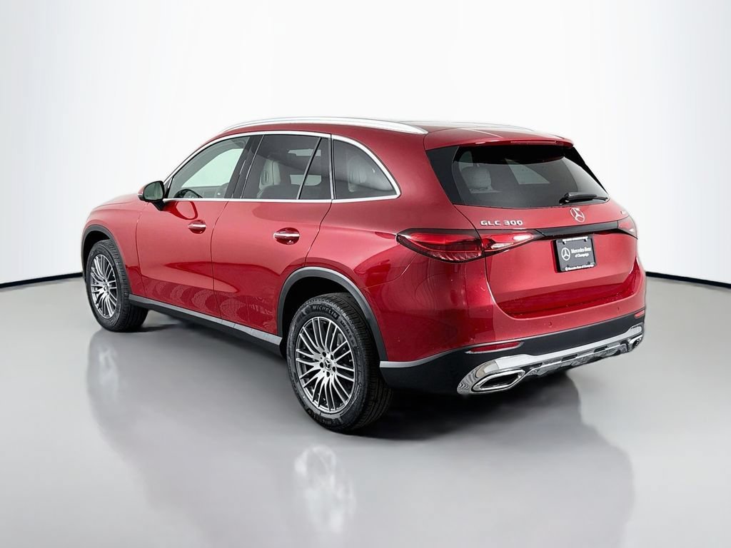 New 2026 MANUFAKTUR Patagonia Red Metallic Mercedes-Benz GLC 300 image 39