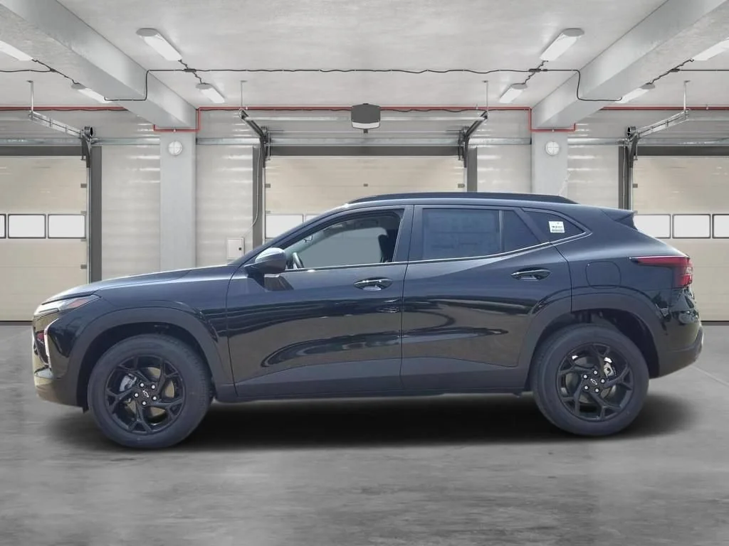 2026 Chevrolet Trax LT - Photo 7