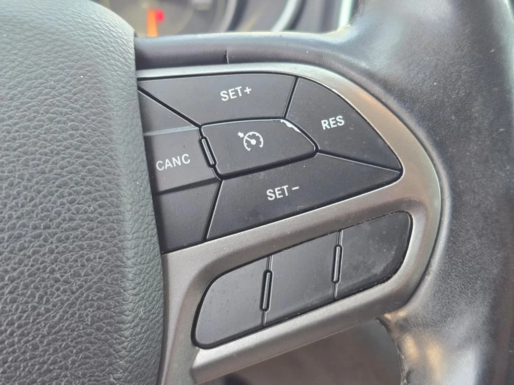 Used 2019 White Jeep Limited image 23