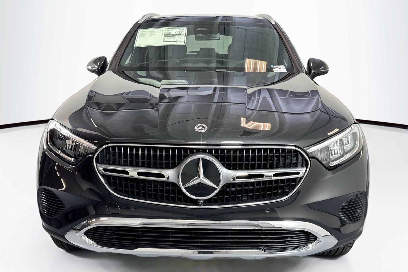 New 2026 Graphite Grey Metallic Mercedes-Benz GLC 300 image 2