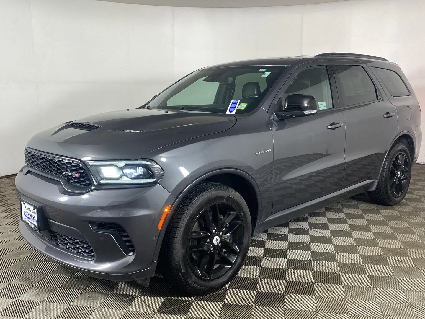 Used 2025 Vapour Grey Dodge R/T image 2