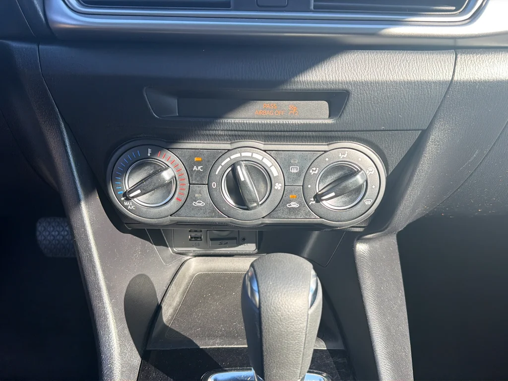 Used 2018 Red Metallic Mazda Sport image 25