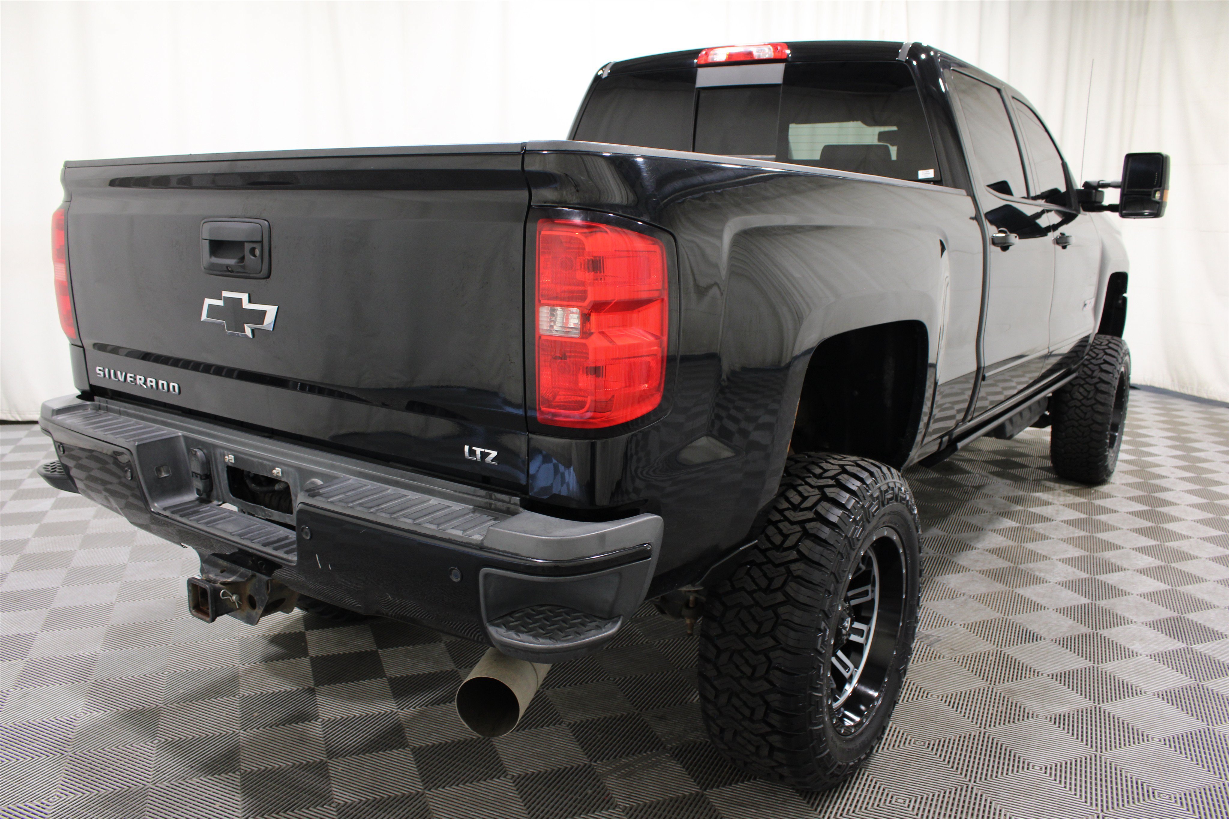 Used 2017 Black Chevrolet LTZ image 29