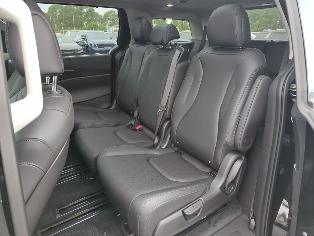 New 2026 Aurora Black Pearl Kia SX image 29