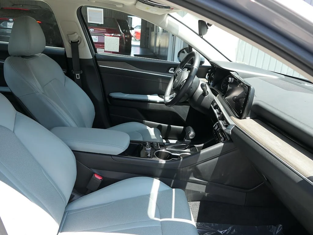 Used 2023 Silver Kia EX image 25